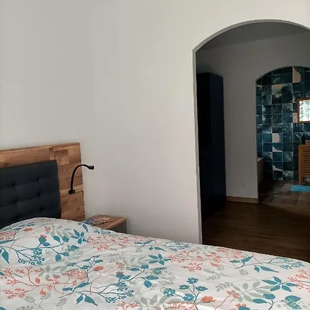 Maison Neuve 200m2 Climatisee Avec Sa Piscine Chauffee, Proche De La Plage Et Des Commerces Villa *
