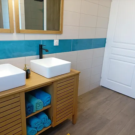 Maison Neuve 200m2 Climatisee Avec Sa Piscine Chauffee, Proche De La Plage Et Des Commerces Audenge