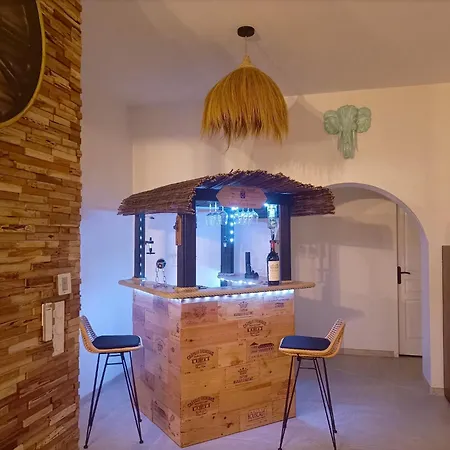 Maison Neuve 200m2 Climatisee Avec Sa Piscine Chauffee, Proche De La Plage Et Des Commerces Villa Audenge