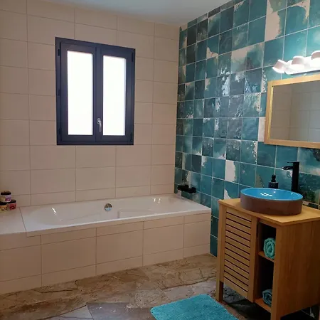 Maison Neuve 200m2 Climatisee Avec Sa Piscine Chauffee, Proche De La Plage Et Des Commerces * Audenge