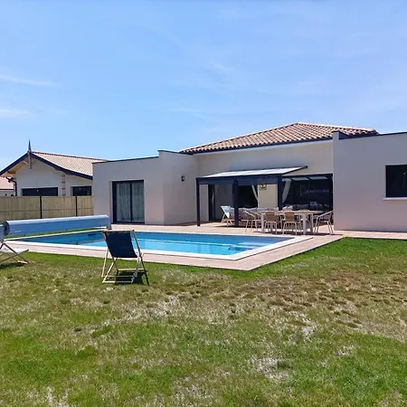 Maison Neuve 200m2 Climatisee Avec Sa Piscine Chauffee, Proche De La Plage Et Des Commerces * Audenge